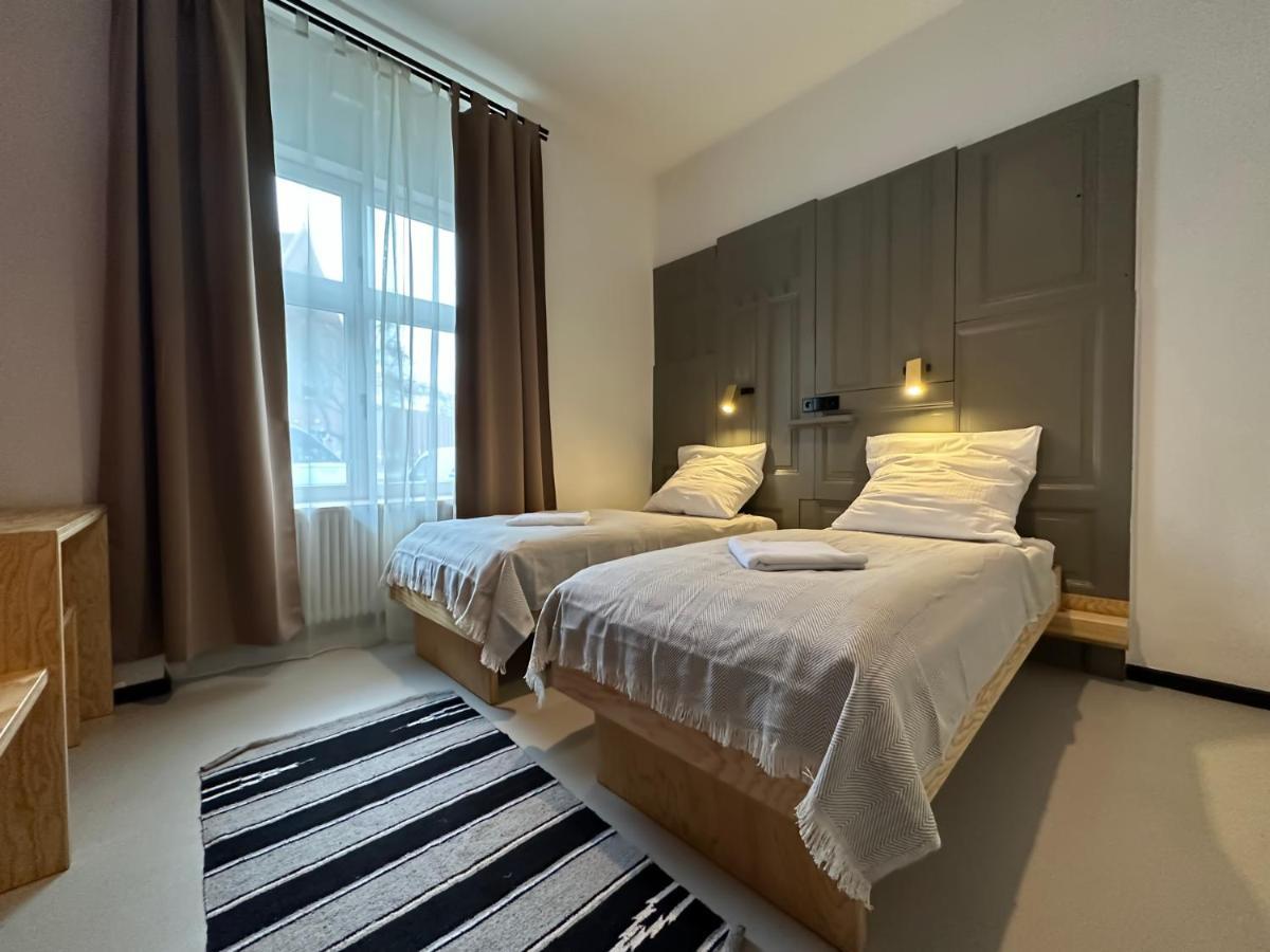 Schillinger-berlin - Dance, Sleep, Repeat!